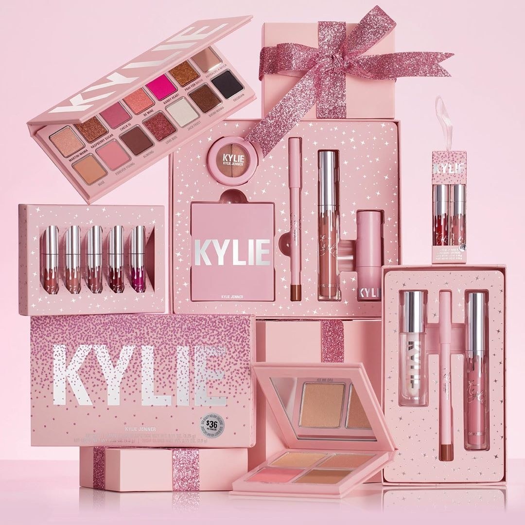 "KYLIE COSMETICS" ปล่อยคอลเลคชั่นสุดพิเศษต้อนรับ HOLIDAY SEASON